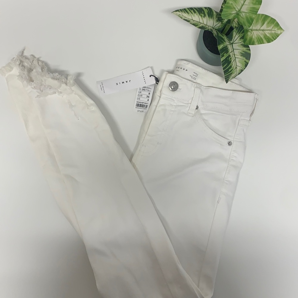 TOPSHOP JAMIE High Waisted White Distressed denim